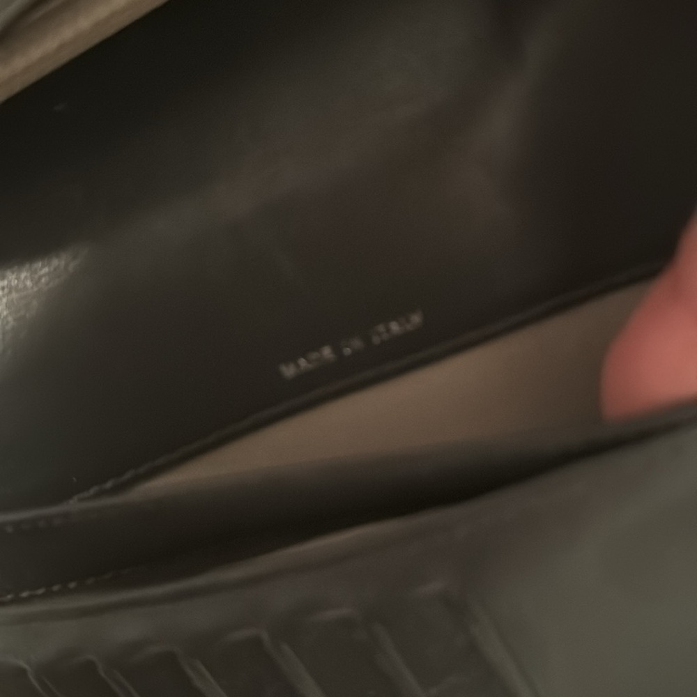 💯% authentic Boy Chanel wallet - Picture 5 of 6